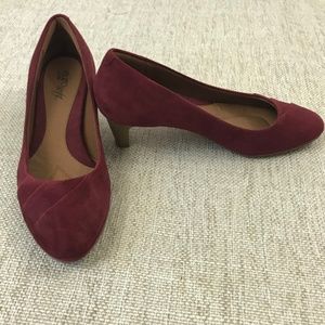 Eurosoft by Sofft Burgundy Wine Suede Heels
